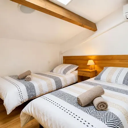 Jardin De La Vaunage - Piscine & Nature - 4pers * קאלביסון