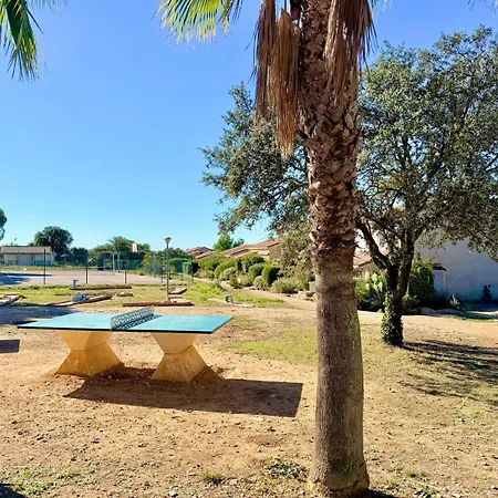 Jardin De La Vaunage - Piscine & Nature - 4pers